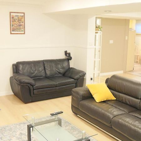 Applewood Gardens Apartment 미시소거 외부 사진